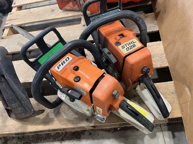 SEVERAL PIECES OF OUTDOOR POWER EQUIPMENT